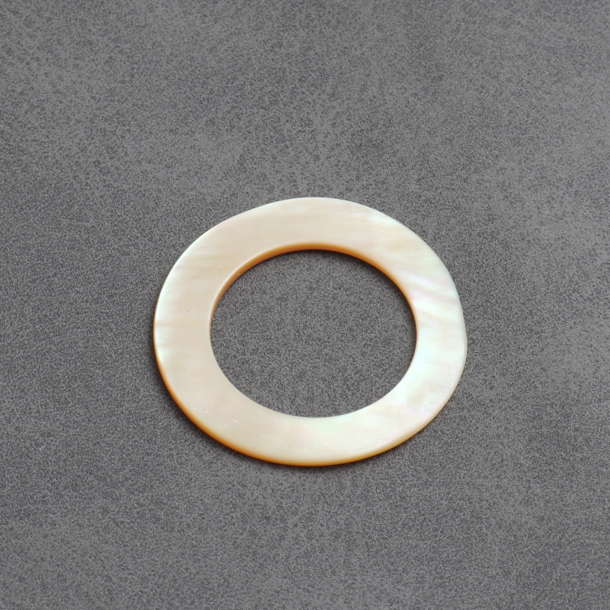 Off-white yellow shell ring 29.8*19.1mm
