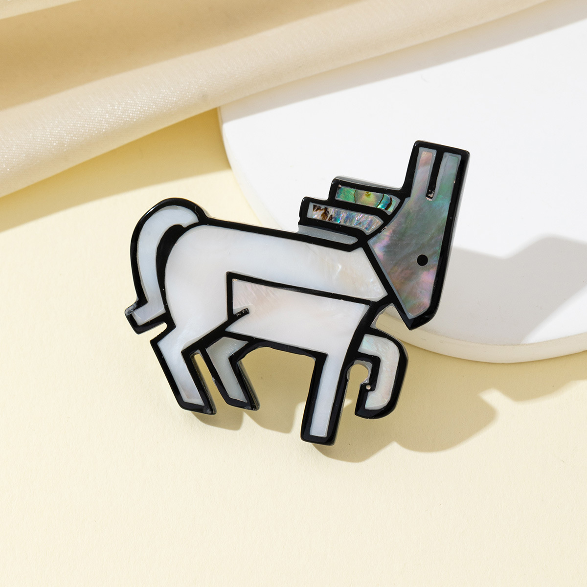 C10562-7 horse