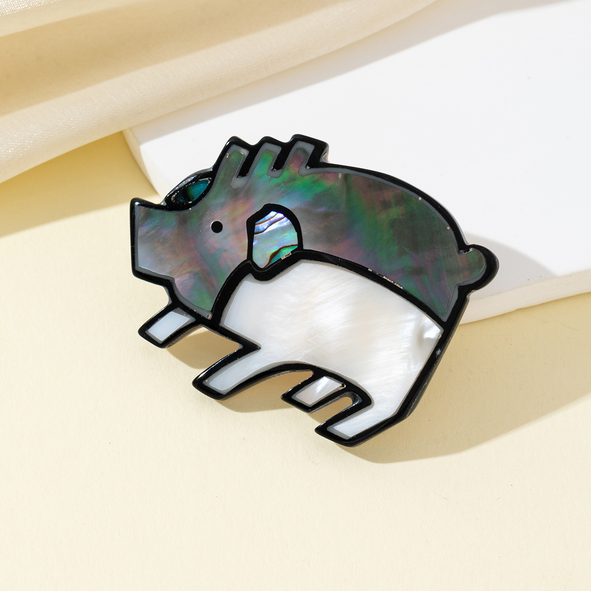 C10562-12 pig