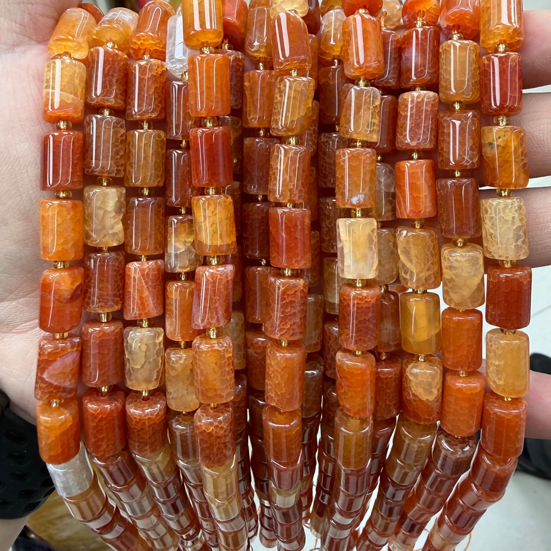 Red crackled agate
