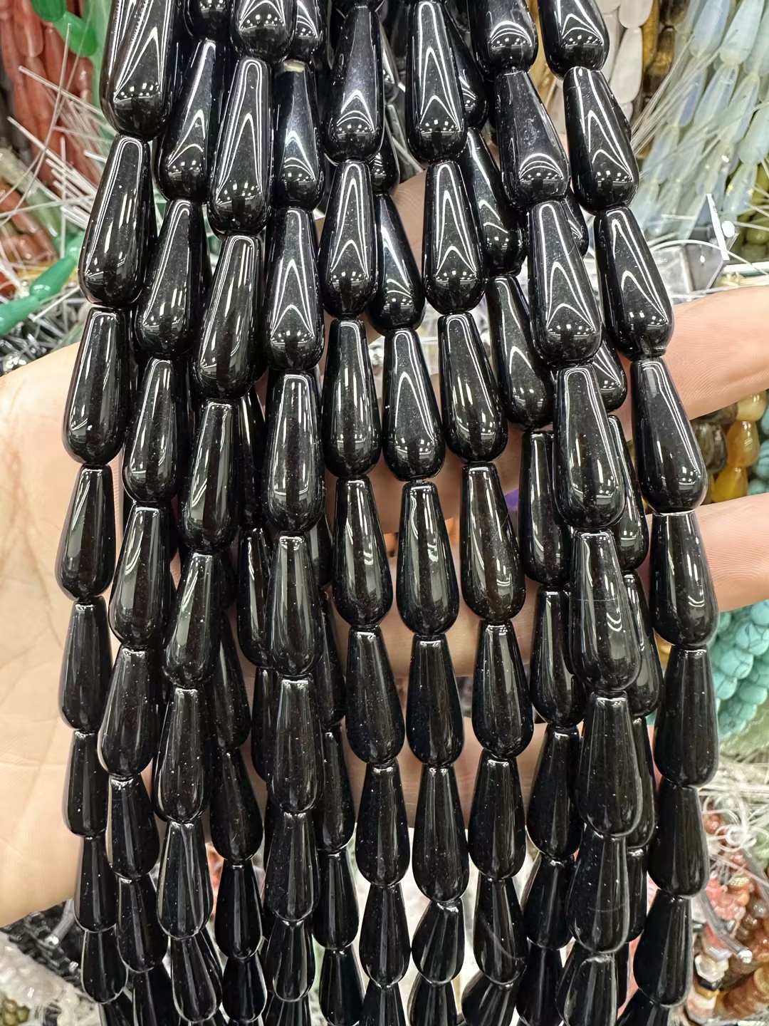 Schwarzer Obsidian