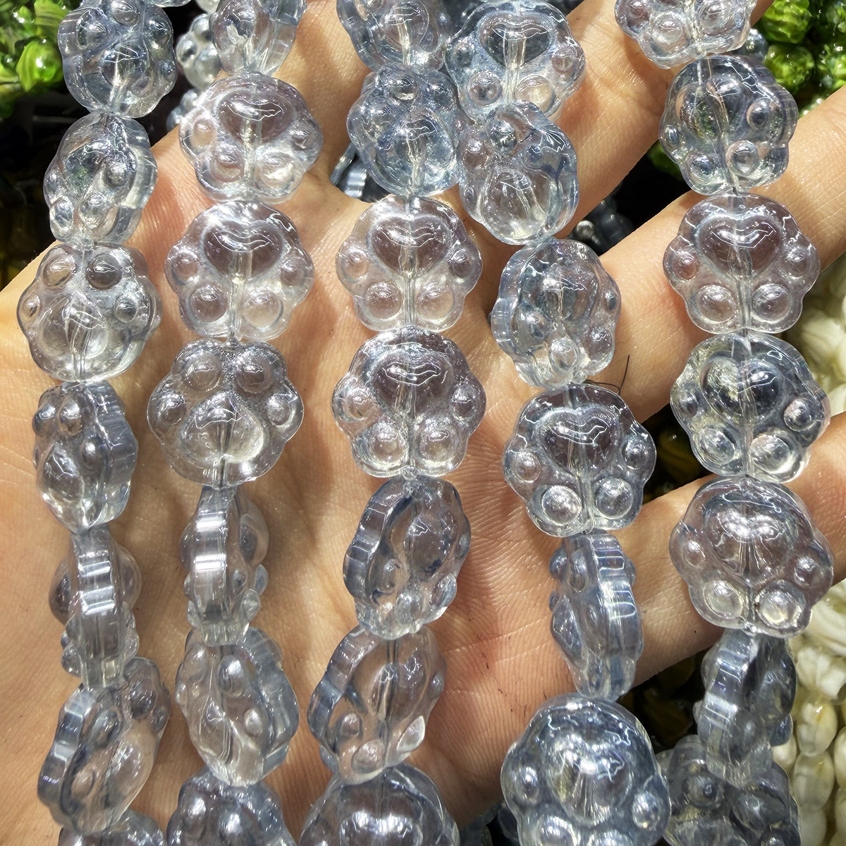 Blue-cat claw