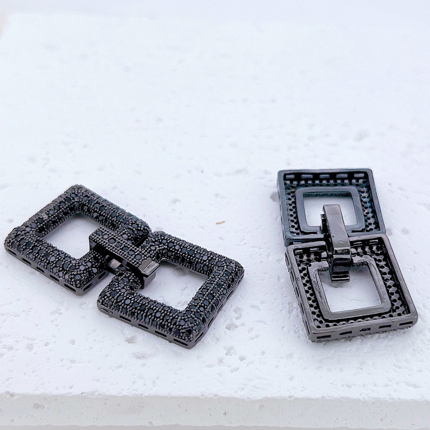 Black-black zirconium