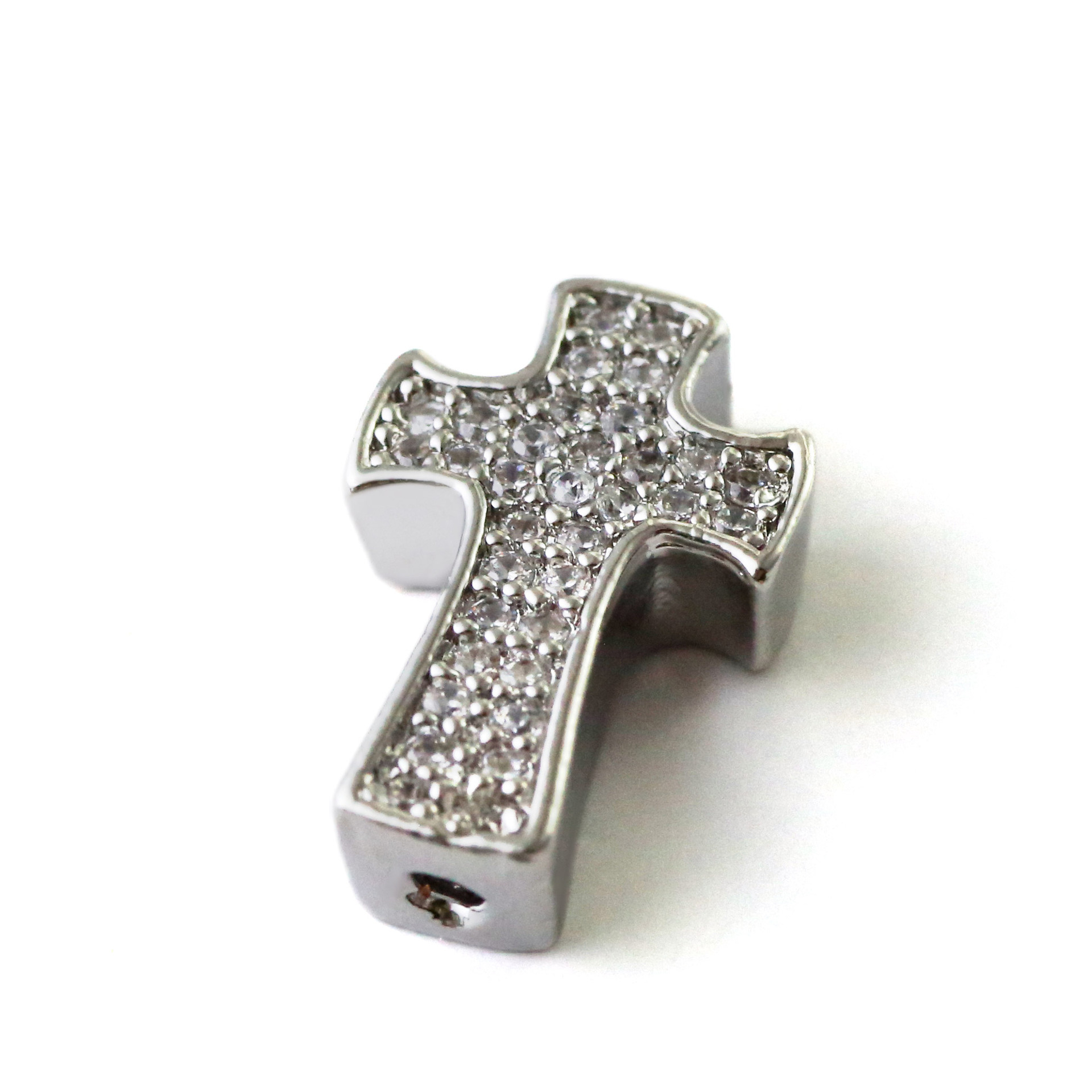 White zircon (white k)