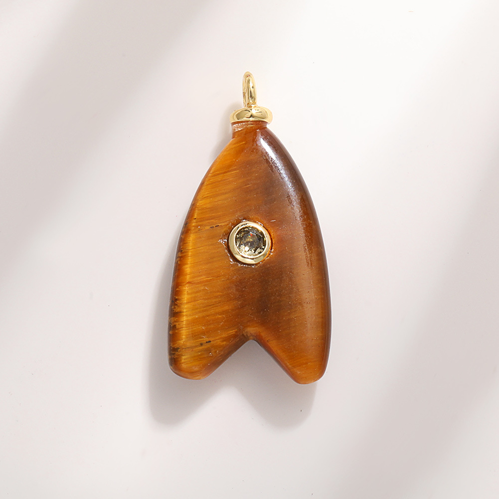 A1657 fishtail tiger eye stone