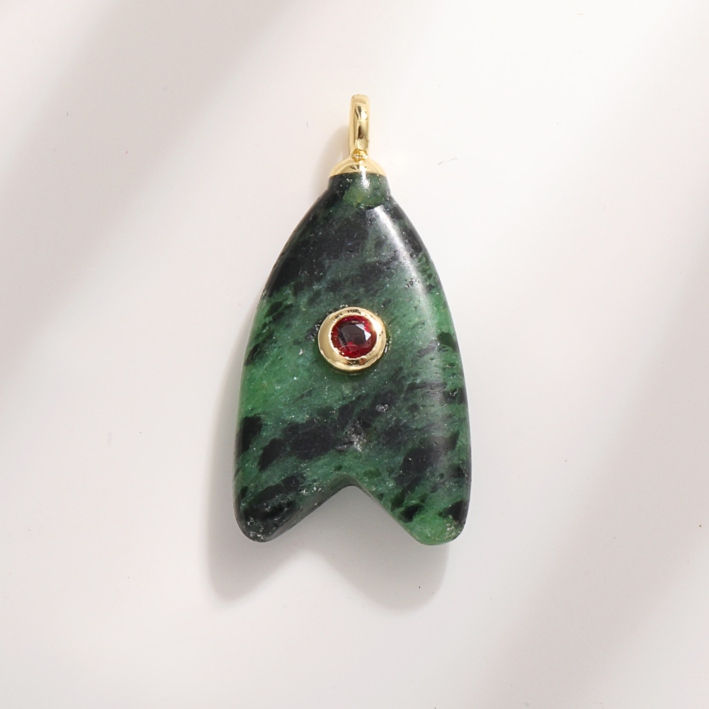 A1662 fish tail red emerald