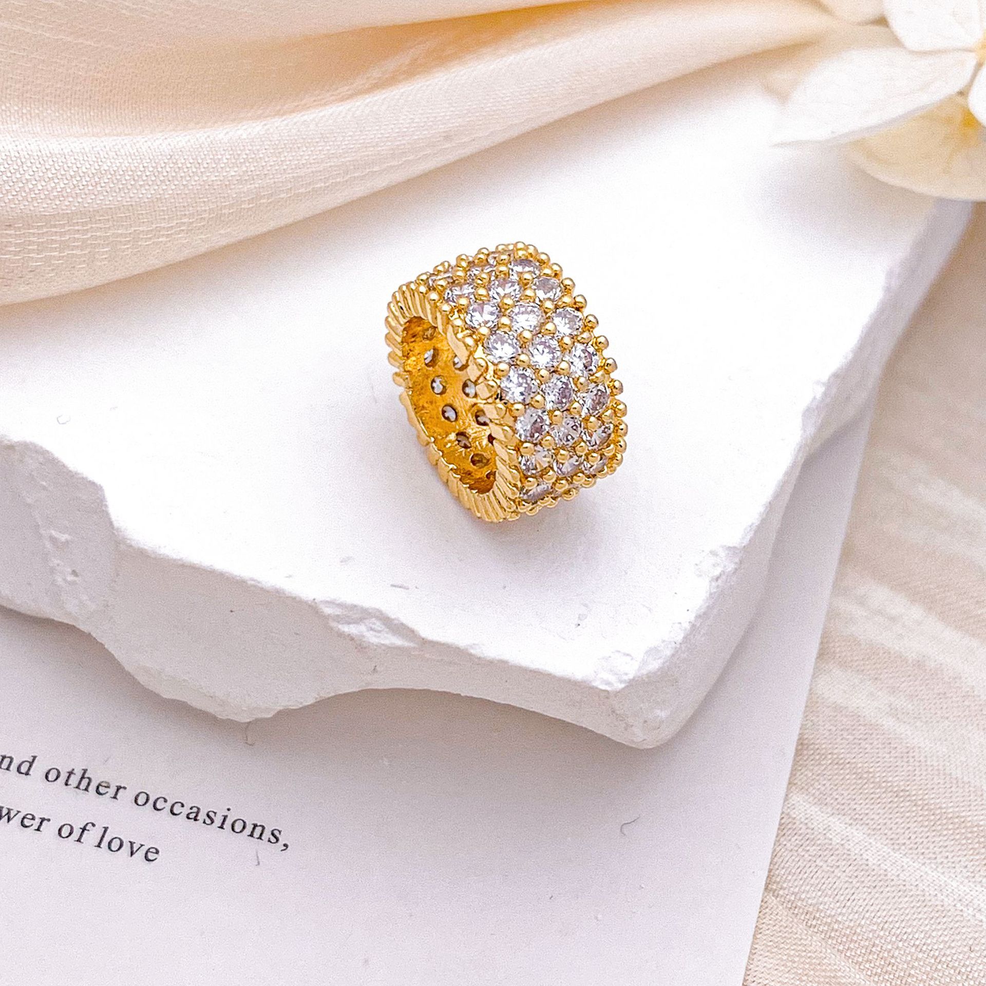 E 12.4x6.4mm Xl1203 ring pendant gold