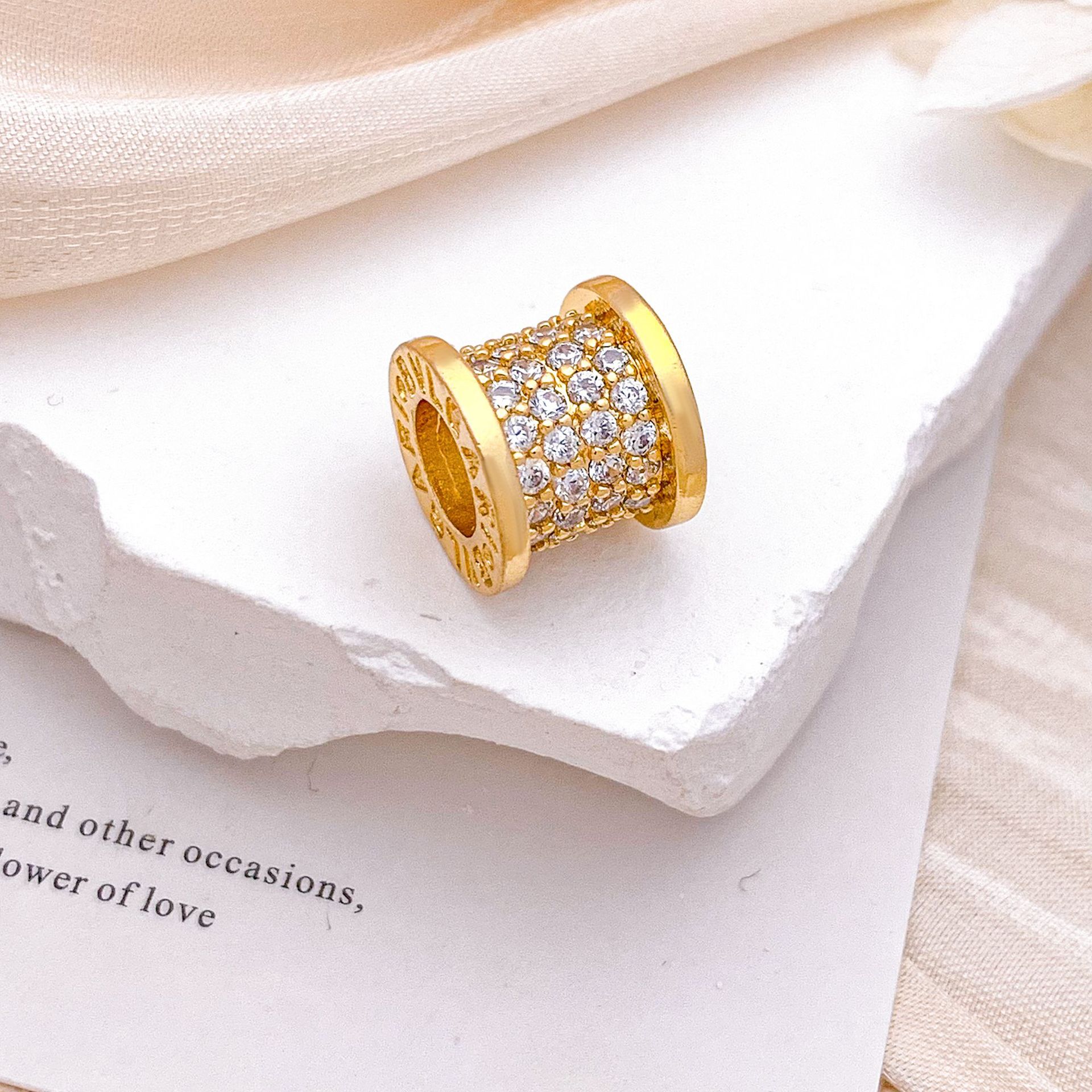 G 8x7mm Xl2092 passepartout cylindrical pendant gold large