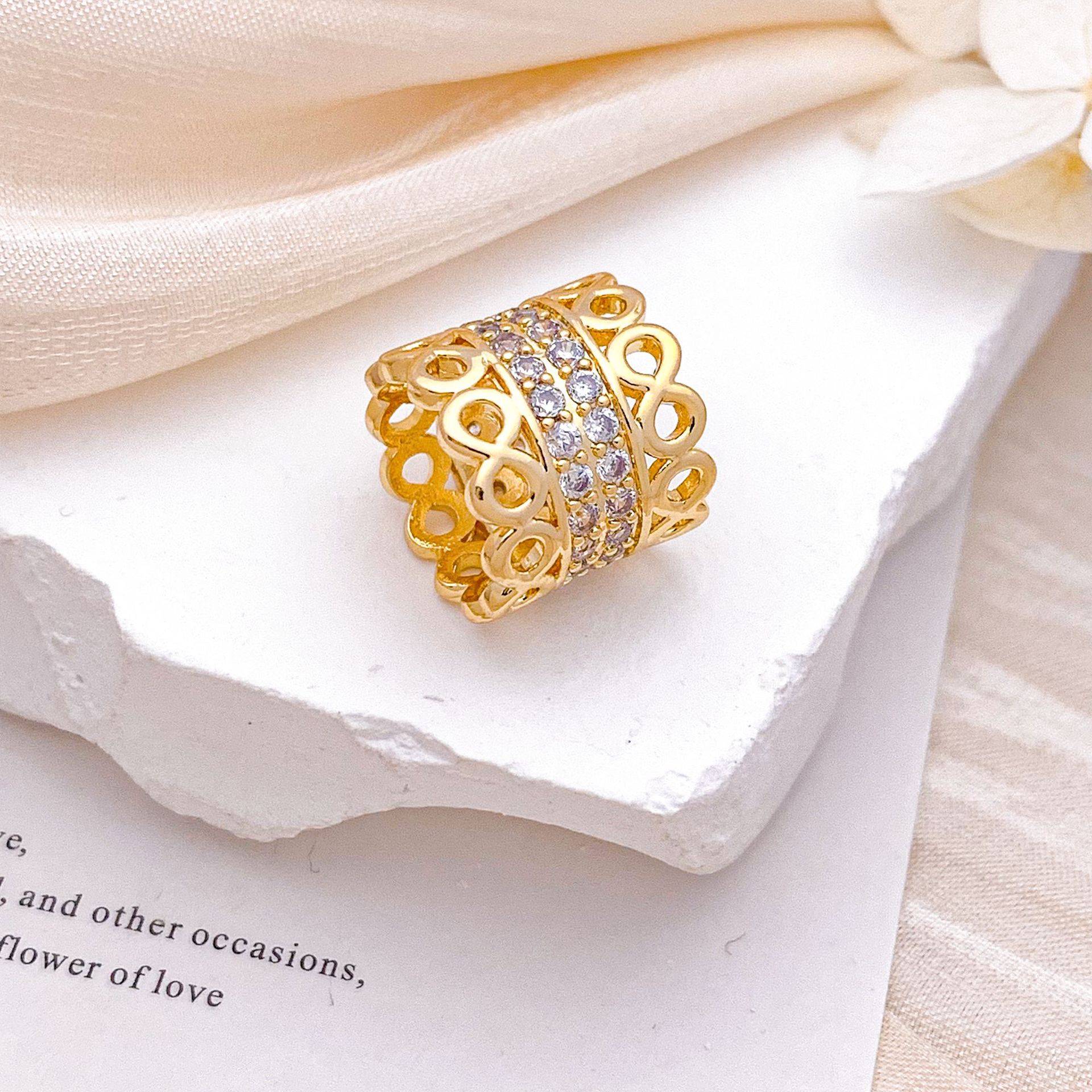 L 8x7.4mm Xl2483 interlocking ring pendant gold