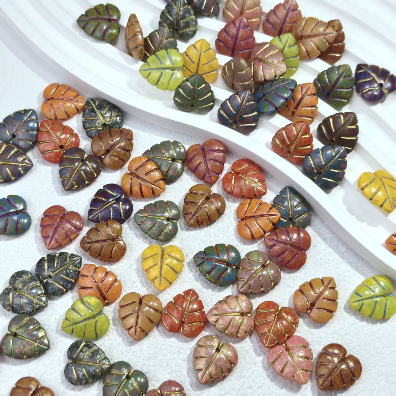Leaves【d】15*14*5mm