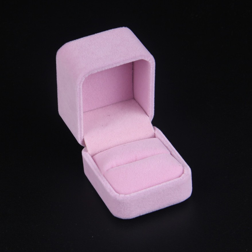Pink 6*5.1*5cm ring earring box