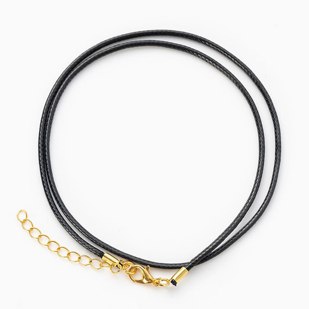 Gold tail chain