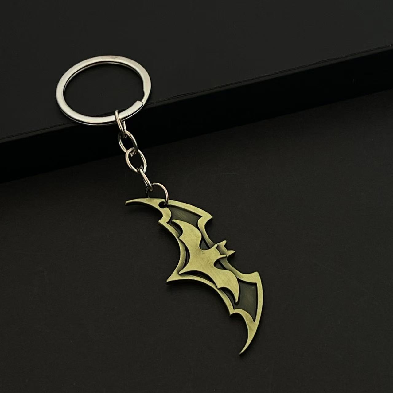 Batman ancient cyan