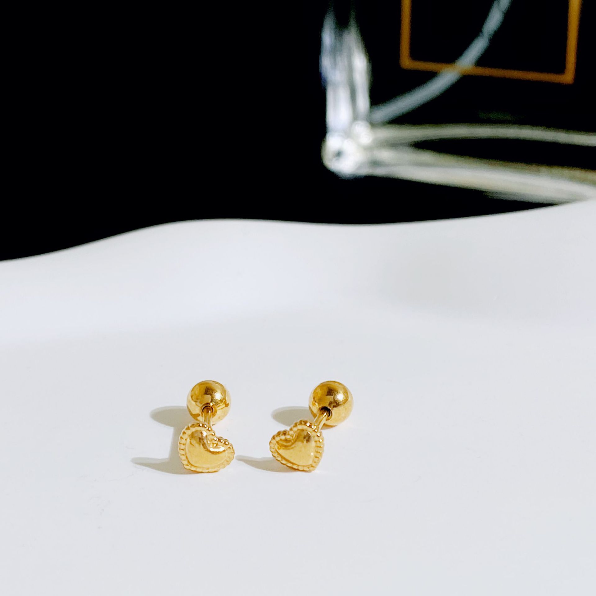 Love 4.2x4.8mm
