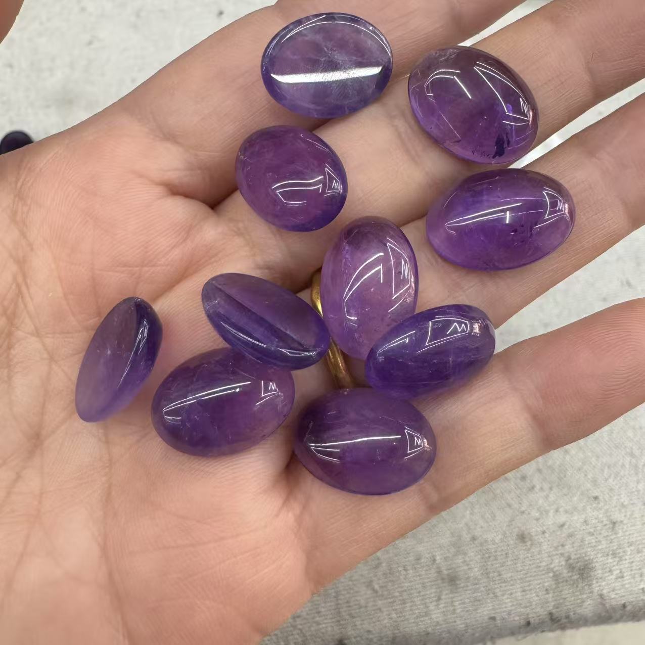 Light amethyst a grade