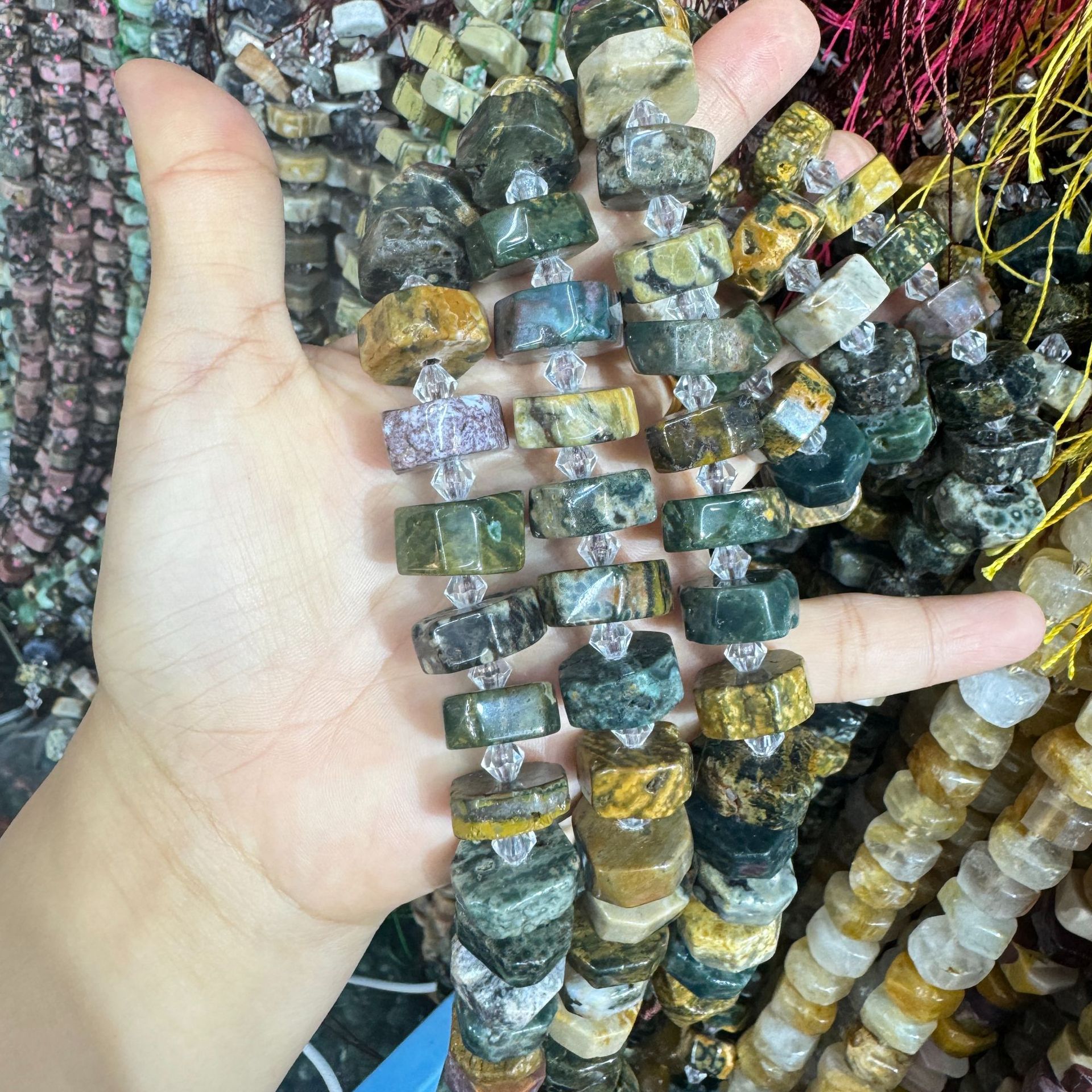 Ocean stone (about 28 pieces)