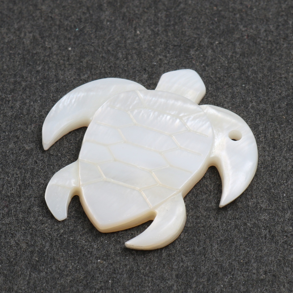 White turtle 29*31mm
