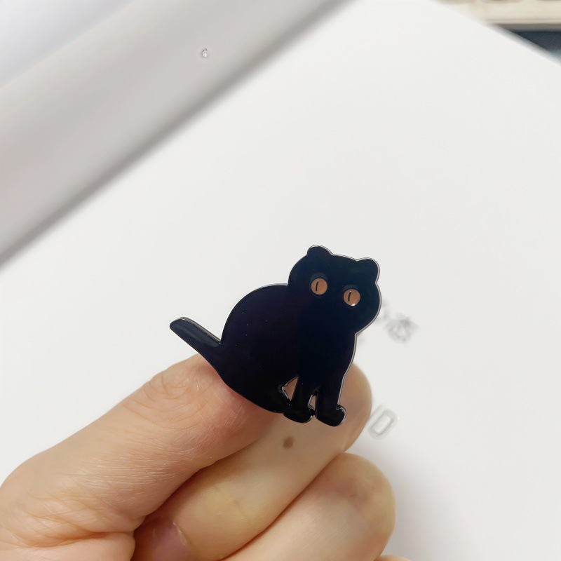 Cat no. 1 28x24.5mm