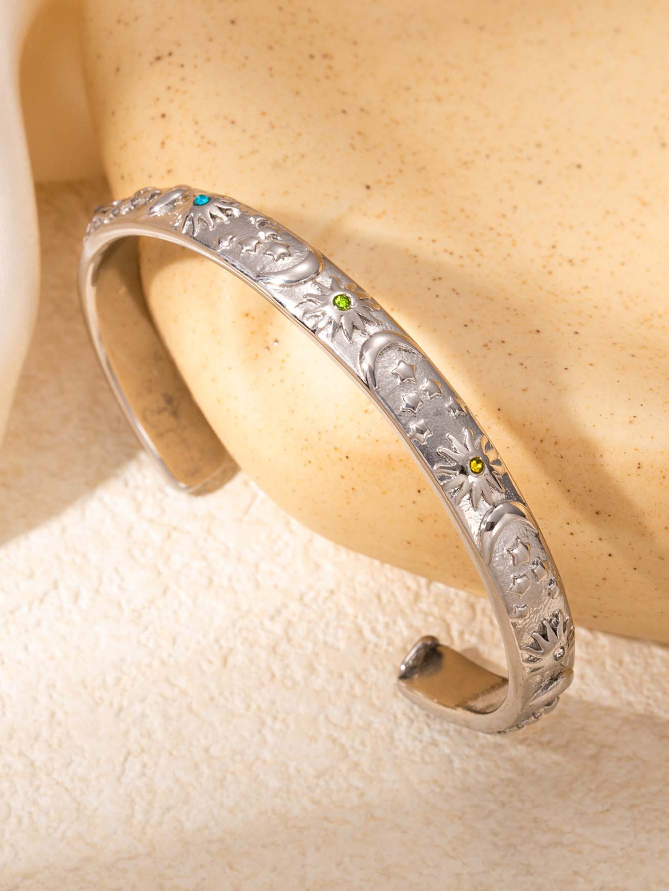 steel colored diamonds