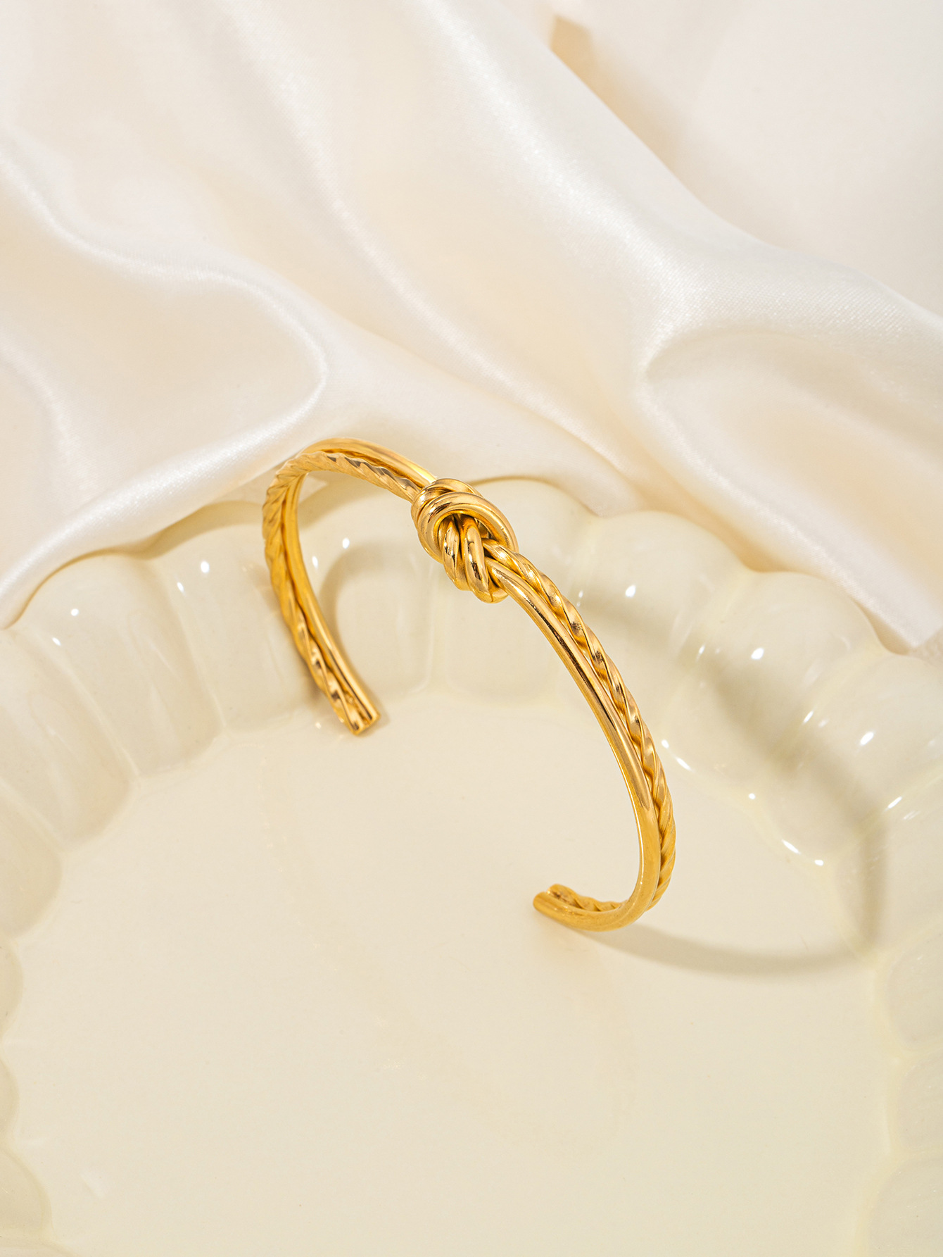 Wrap style-gold