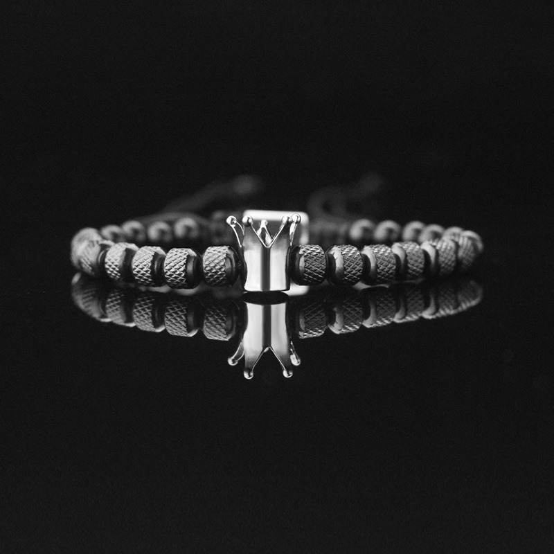 Black crown 6 pineapple beads