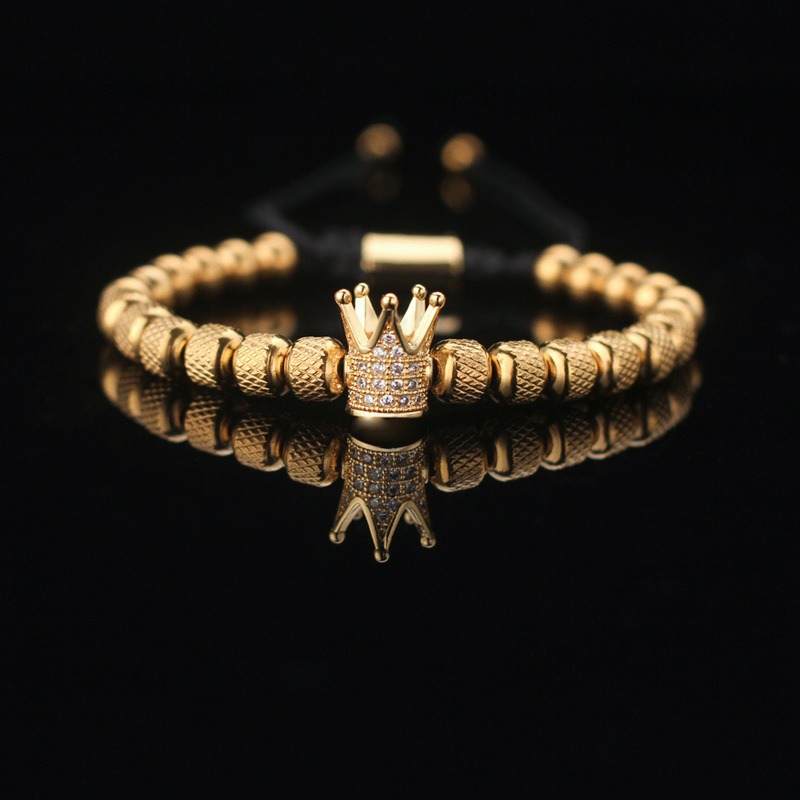 Golden crown with white zirconium