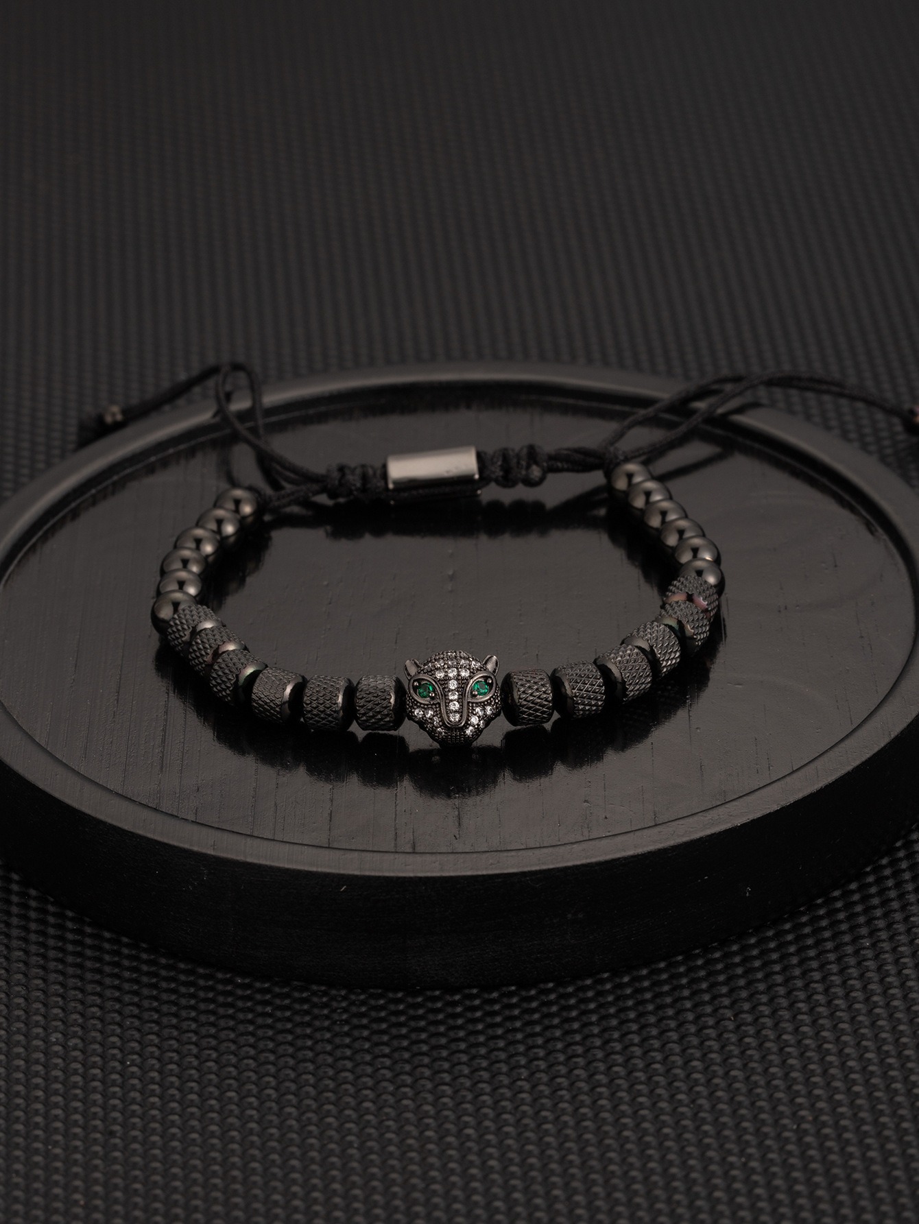 Black leopard pineapple bead bracelet