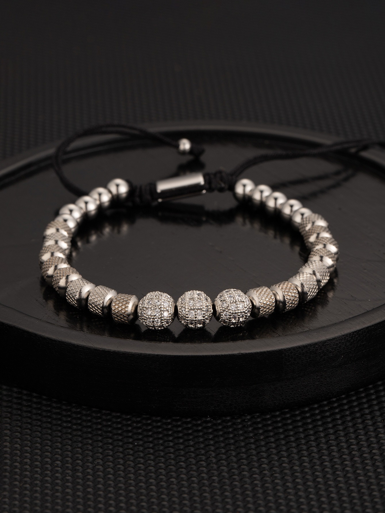 Steel color three consecutive zirconium ball bracelet