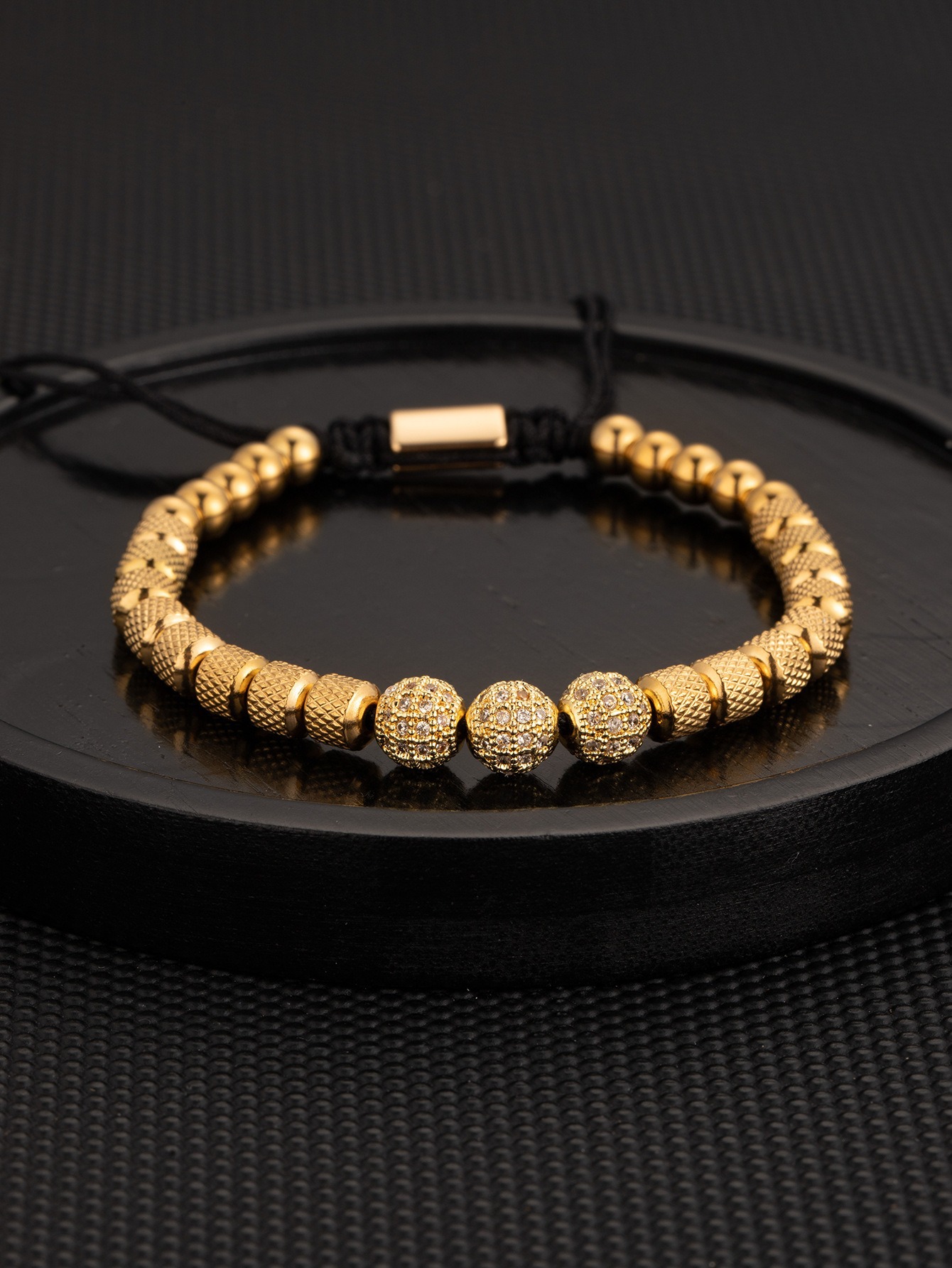 Gold three consecutive zirconium ball bracelet