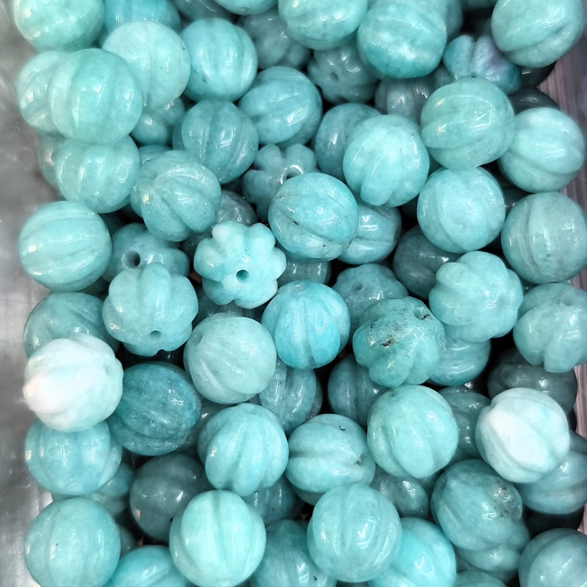Emerald color