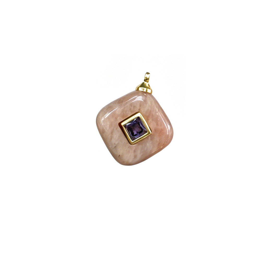 Diamond shaped orange moonstone