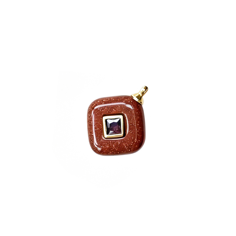 Diamond-shaped red gold sandstone synthesis