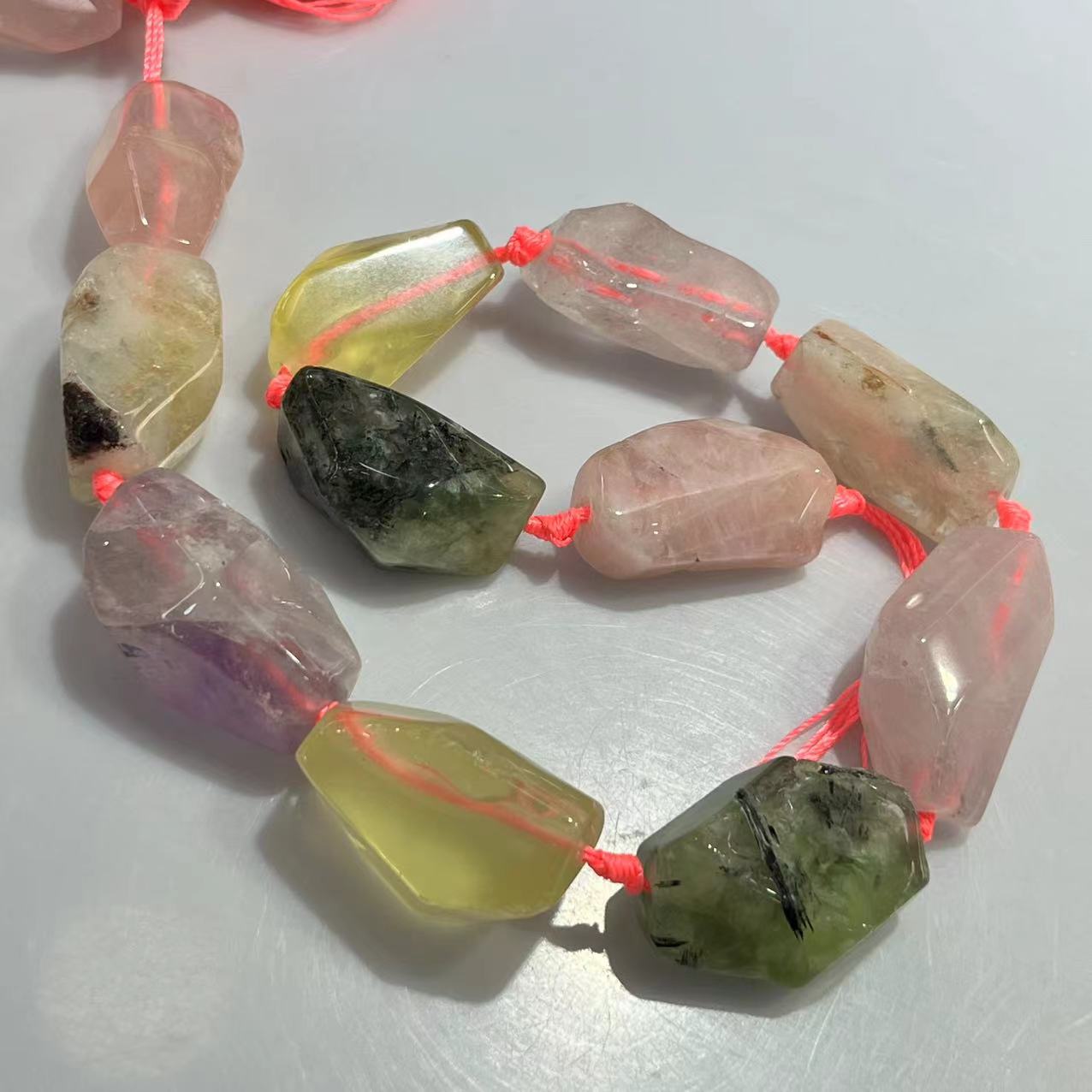 Mixed color crystal