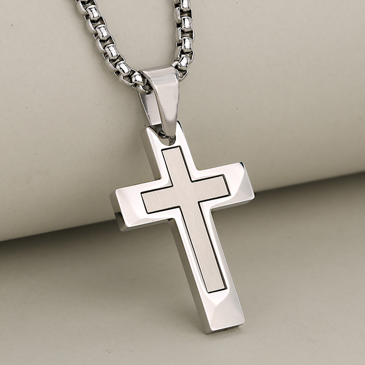 Silver pendant   chain 60cm
