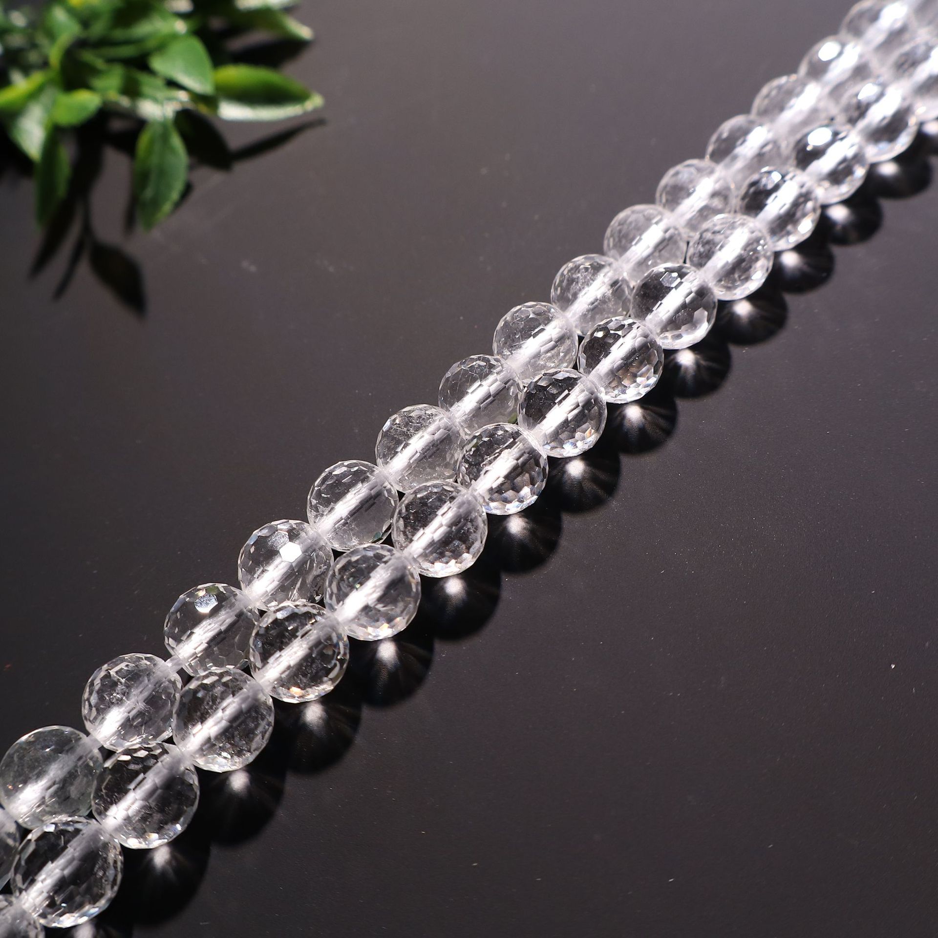 8mm faceted round beads 2 (about 48 pieces)