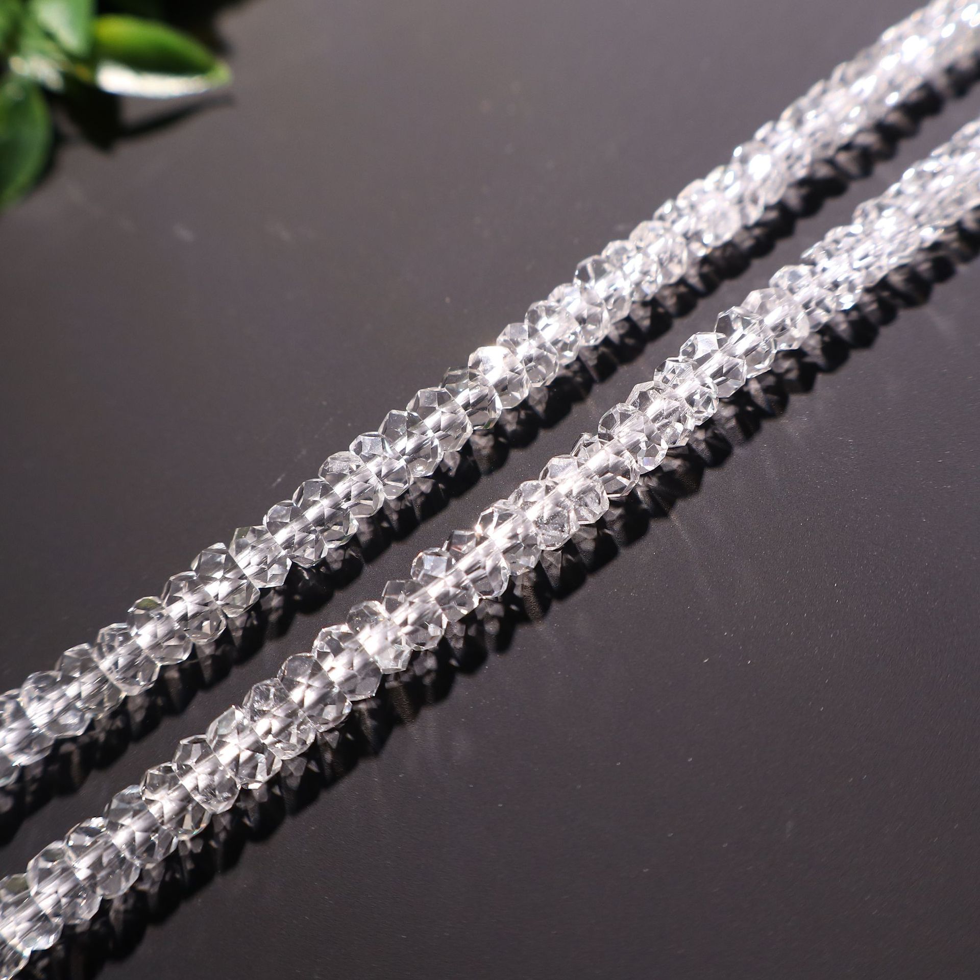 3x5mm faceted flat abacus beads (about 142 pieces)