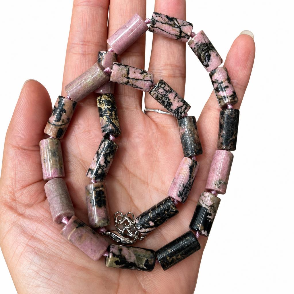 black line Rhodonite