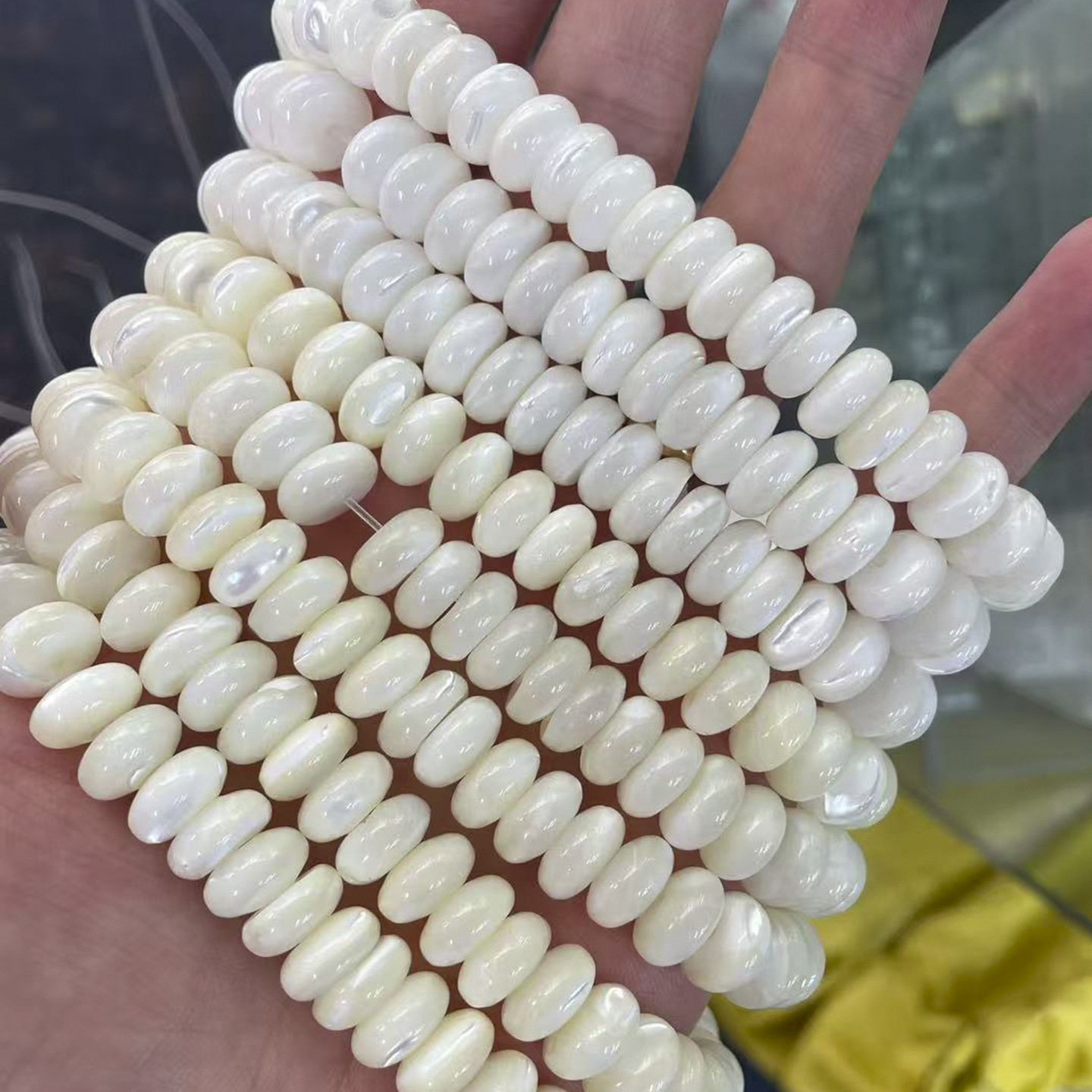 White 5*10mm/82pcs