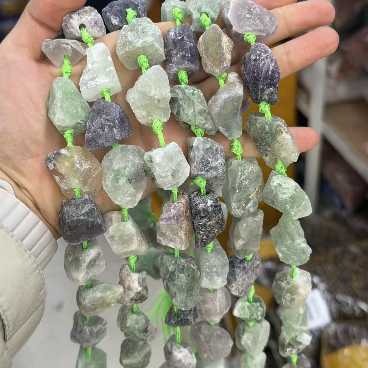 Colored fluorite 20-24mm/14-15pcs