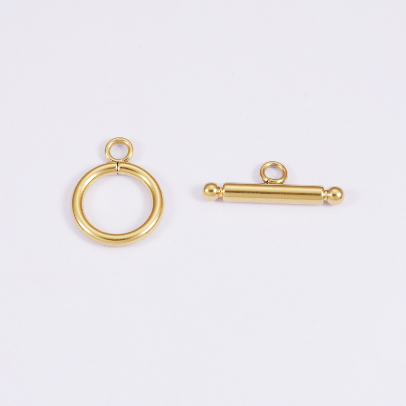 A set of gold (welding rings)
