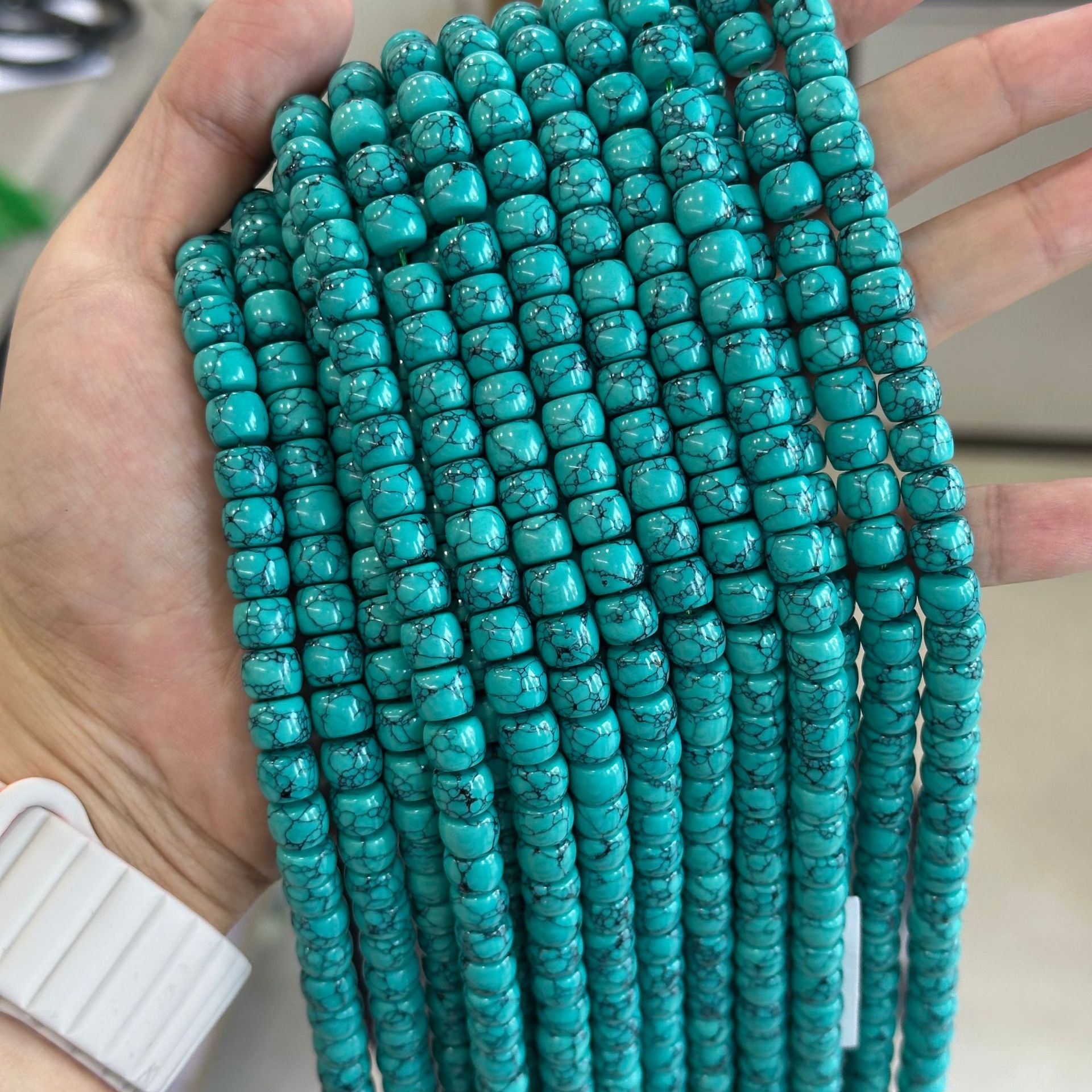 Synthetic striped green pine old-type beads (size is about 6.5*8.3mm/58pcs