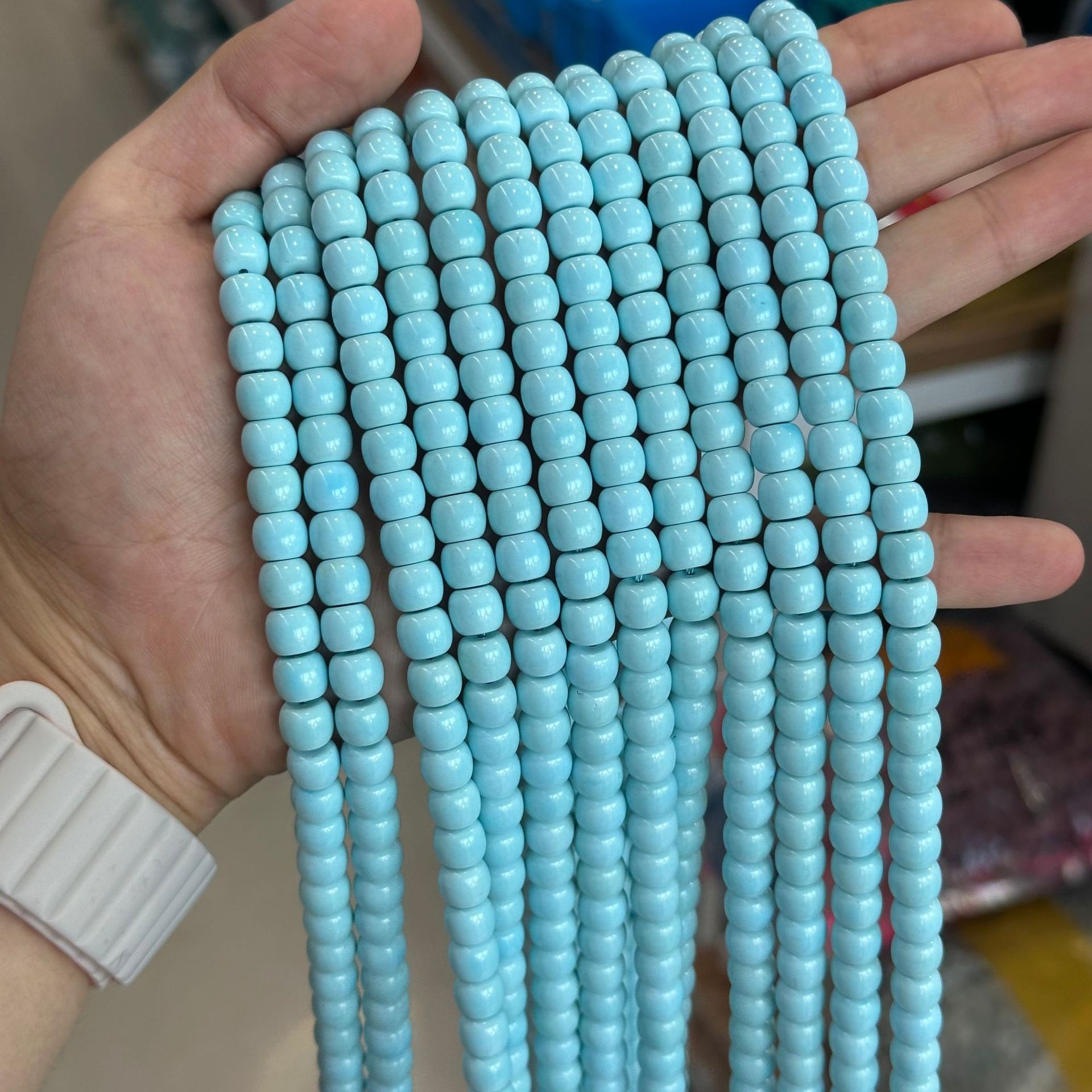 Magnesite white and blue porcelain pine old-type beads (size is about 6.5*7.7mm/58pcs