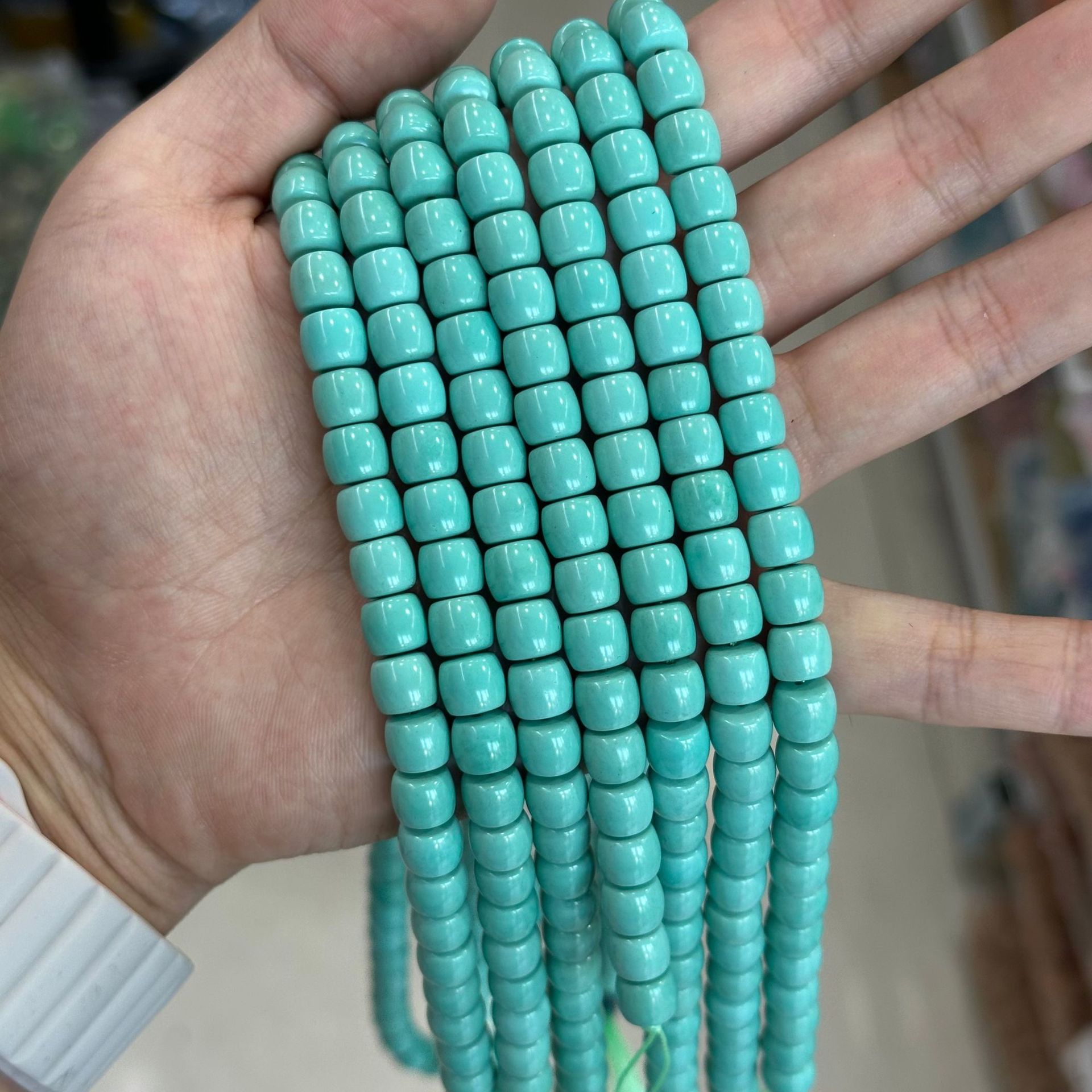 Magnesite blue-green porcelain pine old-type beads (size is about 6.5*7.7mm/58pcs