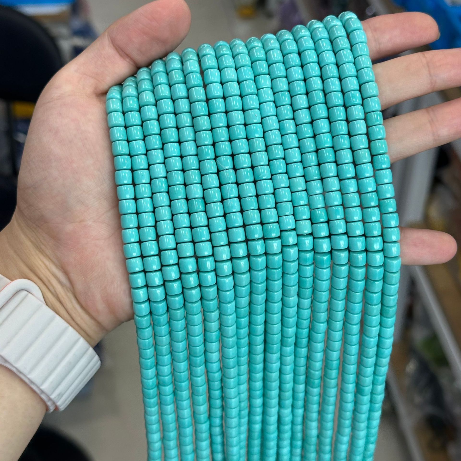 Magnesite blue-green porcelain pine old-type beads (size is about 5*6mm/63pcs