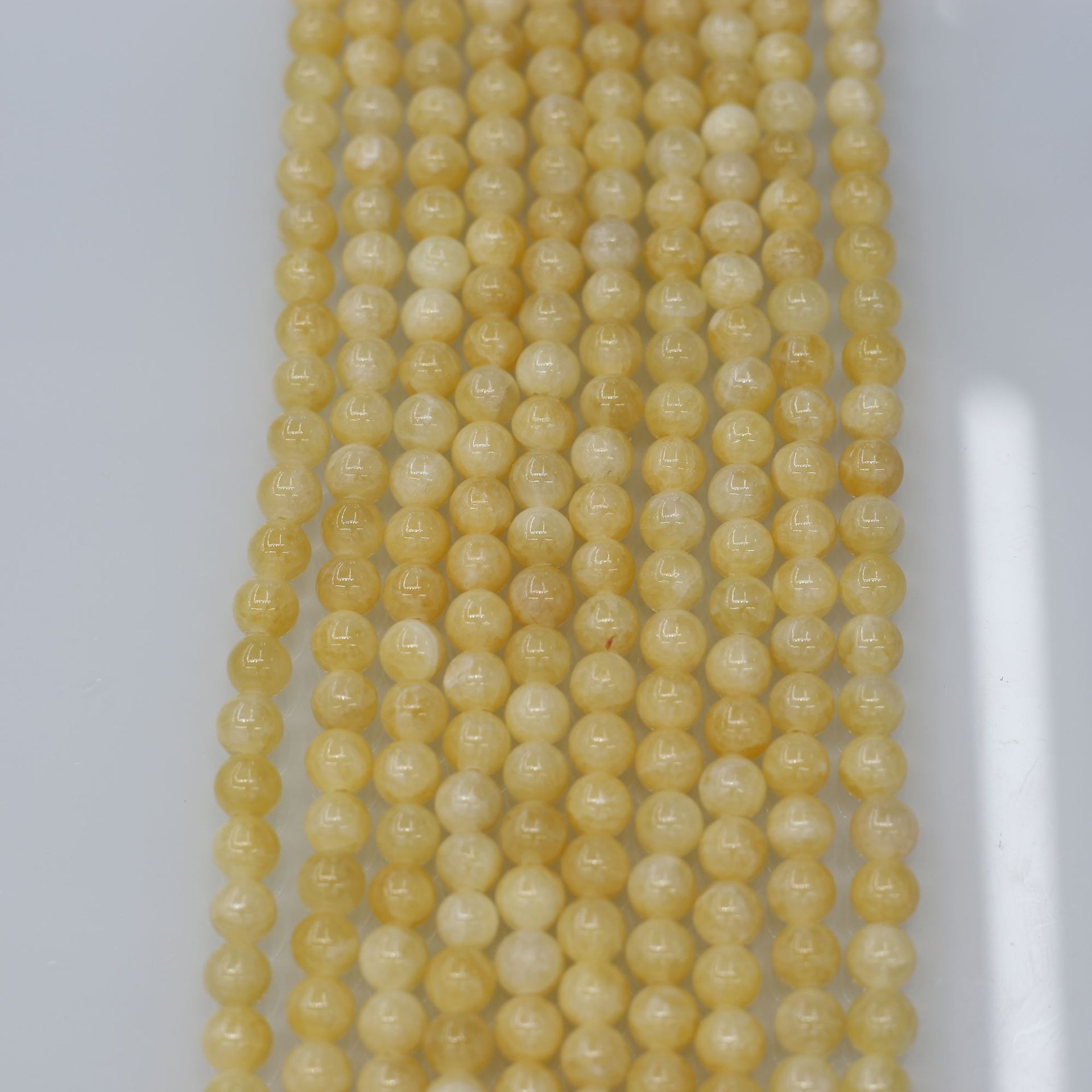 Color champagne no. 16