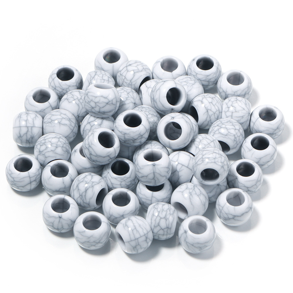 Cracked white round beads