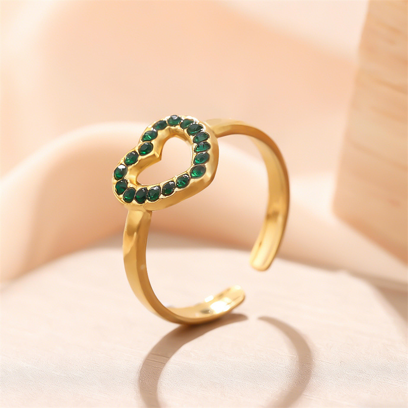 Golden green diamond