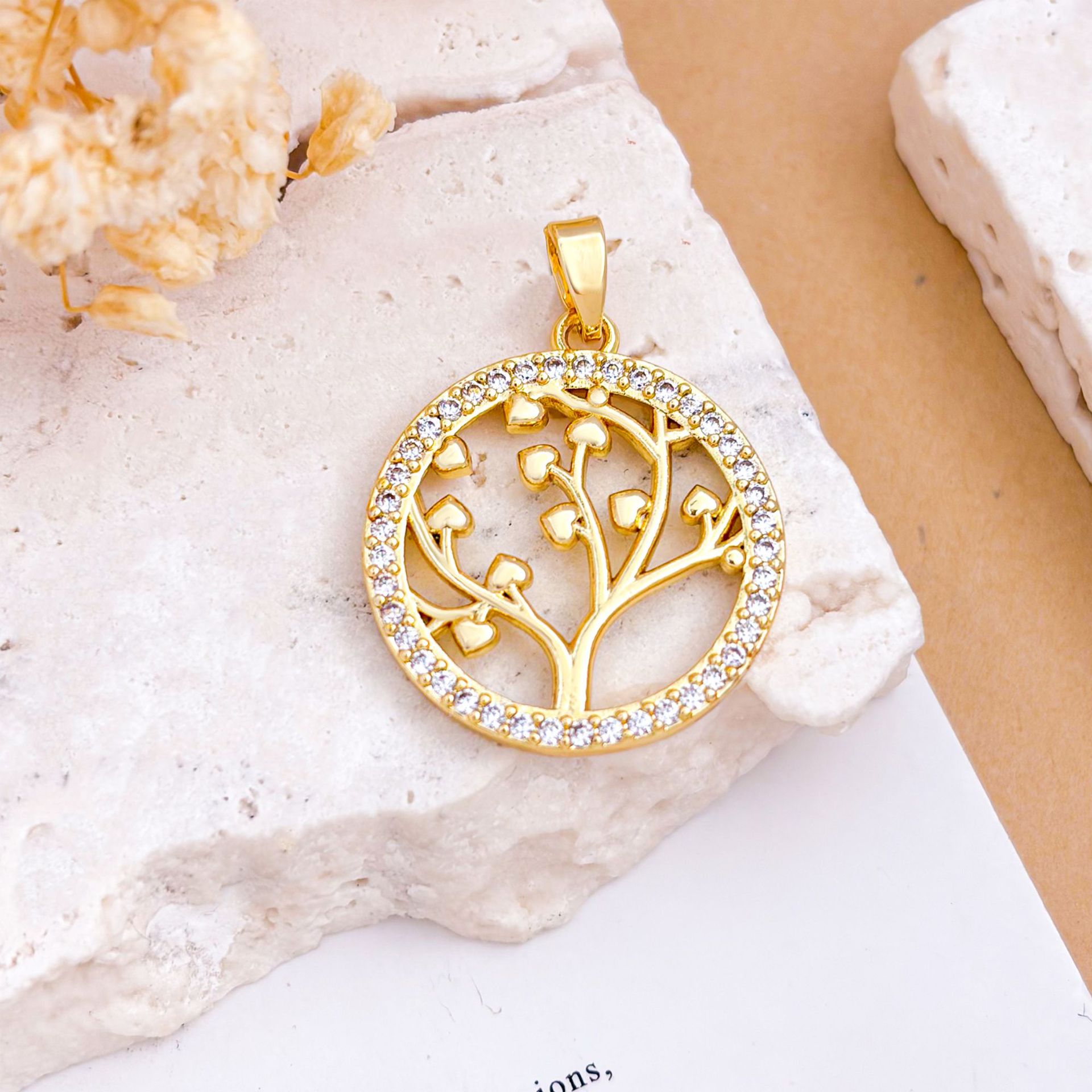 Xl1937 harvest tree pendant gold