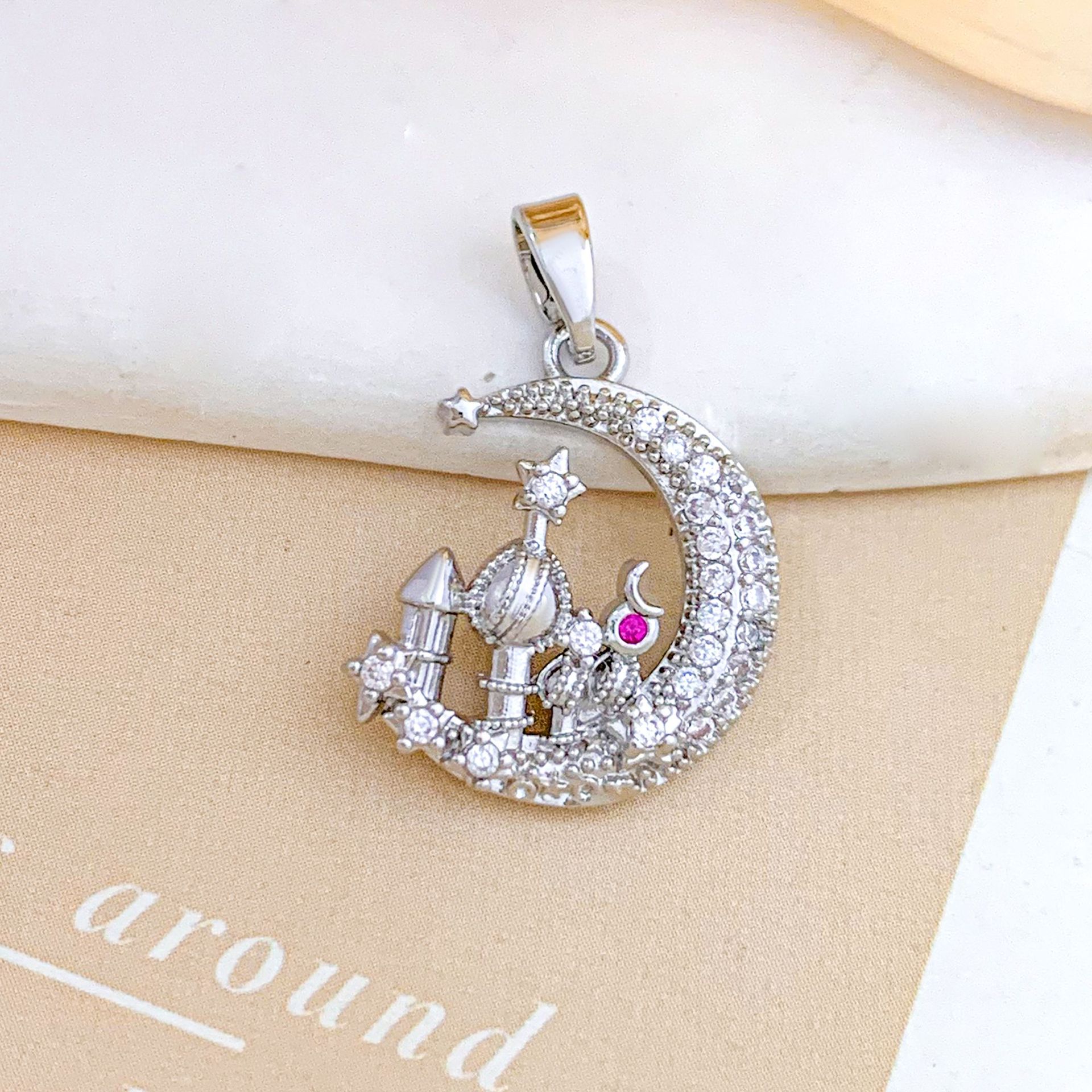 Xl1932 castle moon pendant silver