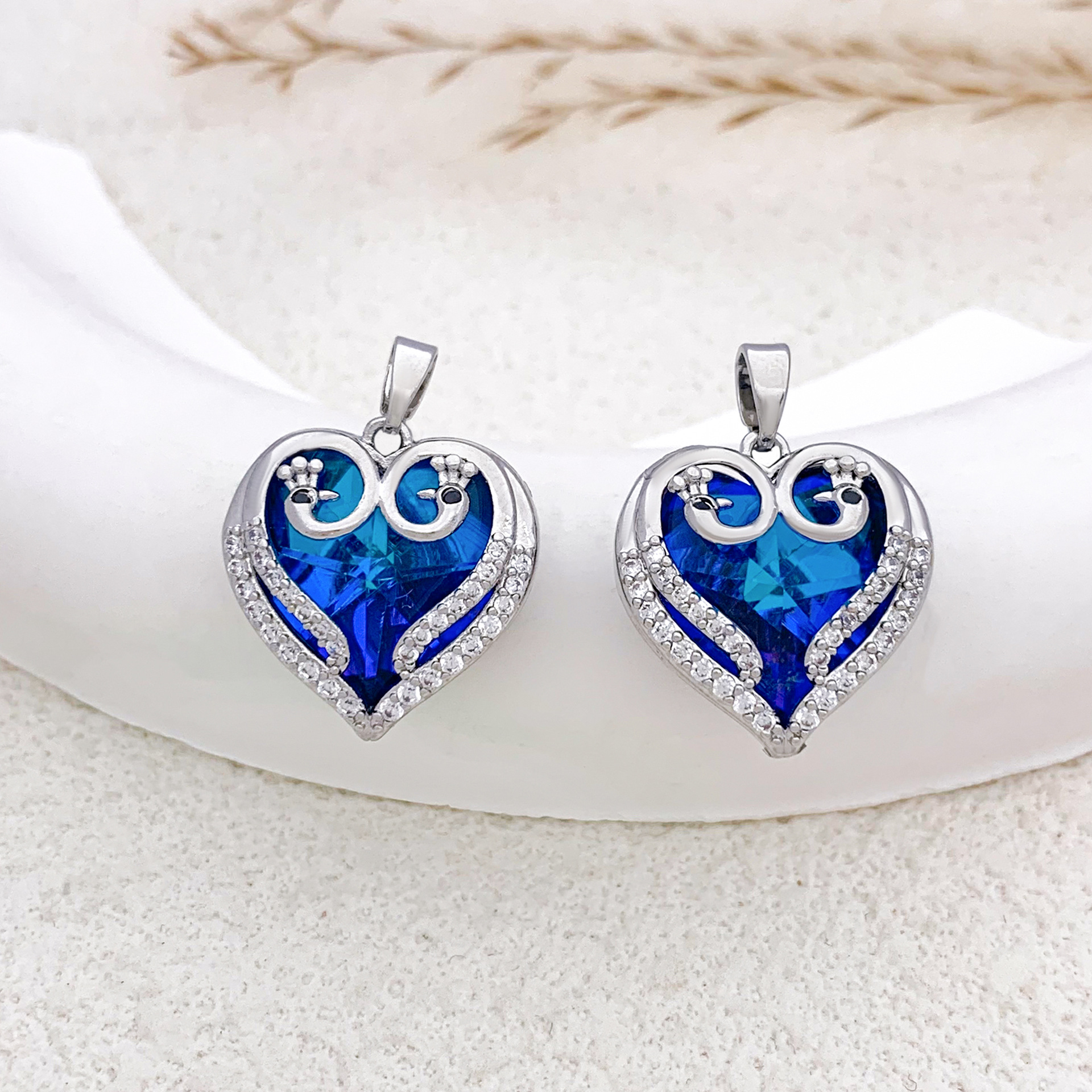 Xl680 eternal heart silver purple blue
